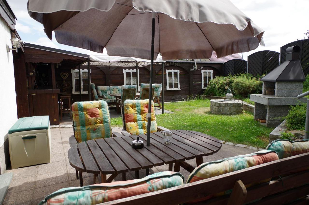 Gästehaus Gaens - Ferienzimmer Schirgiswalde-Kirschau Exterior foto